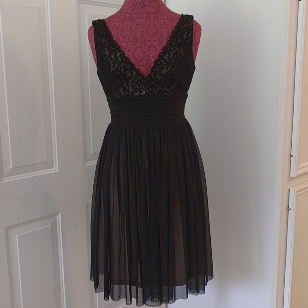 London Times black dress size 4